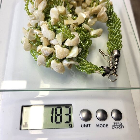 Chunky Green Shell Necklace ,Chips and  Green Beads Bib Necklace - Picture 13 of 14